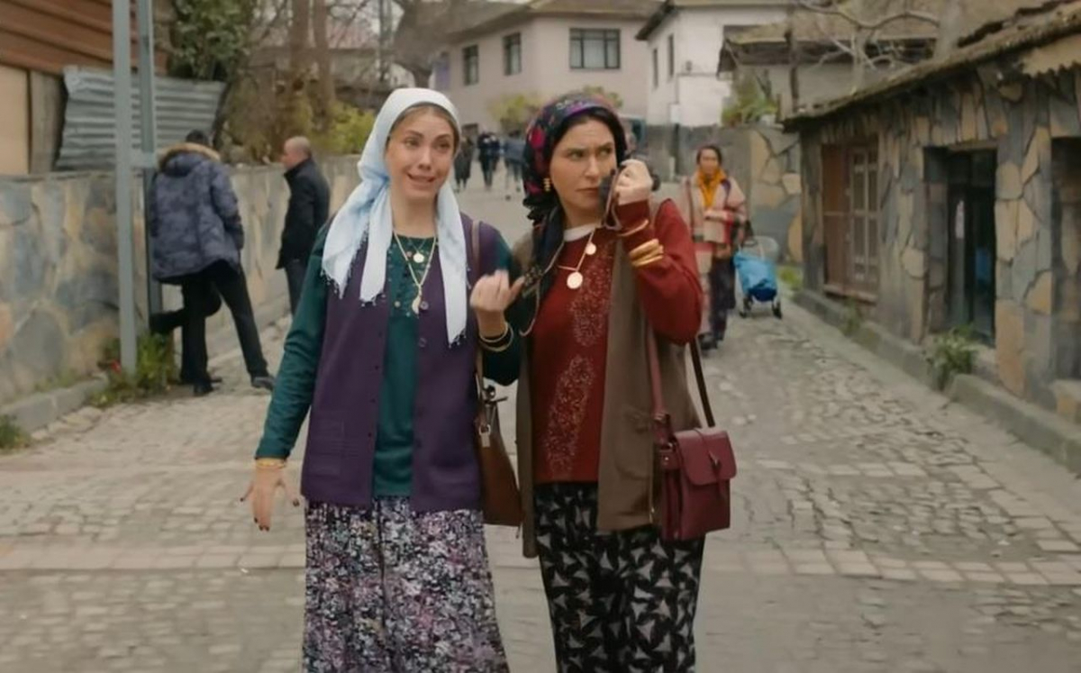Ender i Yildiz, bohaterki serialu "Zakazany owoc", emitowanego na TVP 2
